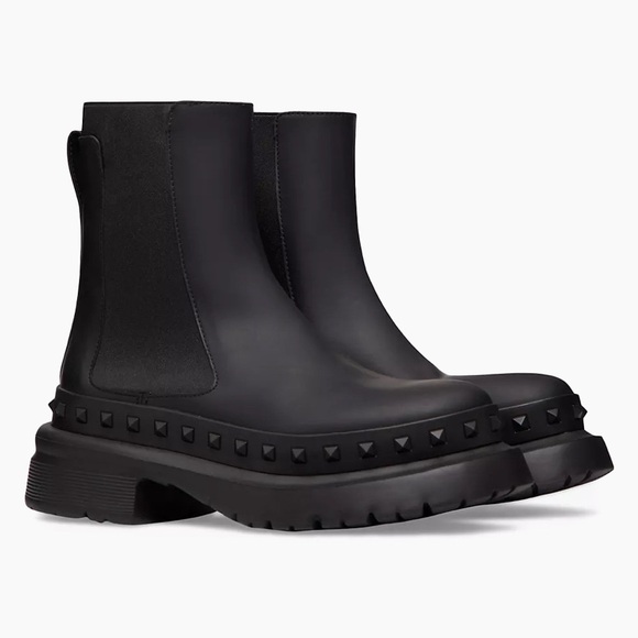NEW Valentino Garavani M-Way Rockstud Ankle Boots.  SIZE 10. $1270. - Picture 3 of 5